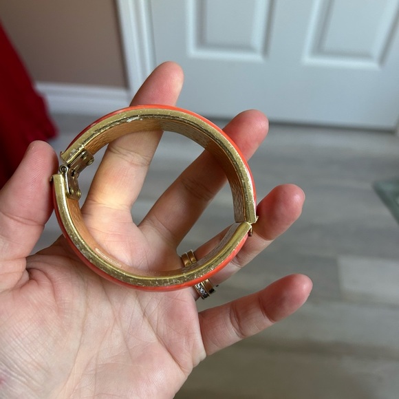 4/$50 Orange and White Bangle Bracelet 7.5 inches 🧡 - Picture 6 of 6
